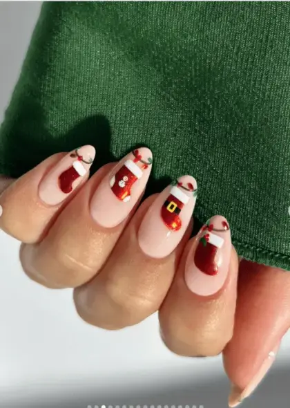 20 Classy Christmas Nails for an Elegant Holiday Look — GlowNailDesigns