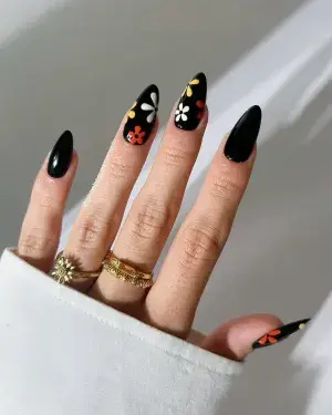 30 Cute Black Nail Ideas for Short Nails You'll Want to Try — GlowNailDesigns