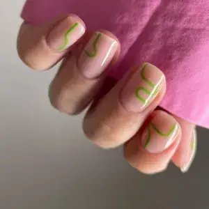 30 Simple Short Nail Designs Anyone Can Try at Home — GlowNailDesigns