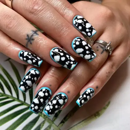 20 Simple Black Nail Designs for a Minimalist Yet Classy Look — GlowNailDesigns