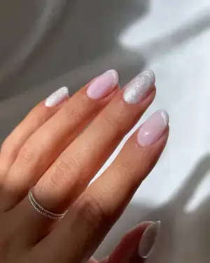 30 Simple Short Nail Designs Anyone Can Try at Home — GlowNailDesigns