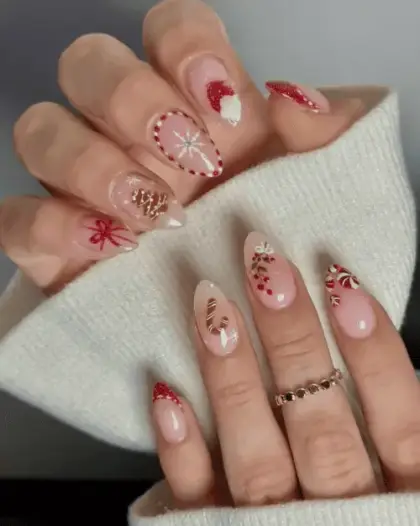 25 Short Christmas Nail Ideas That Are Festive and Easy to Wear — GlowNailDesigns