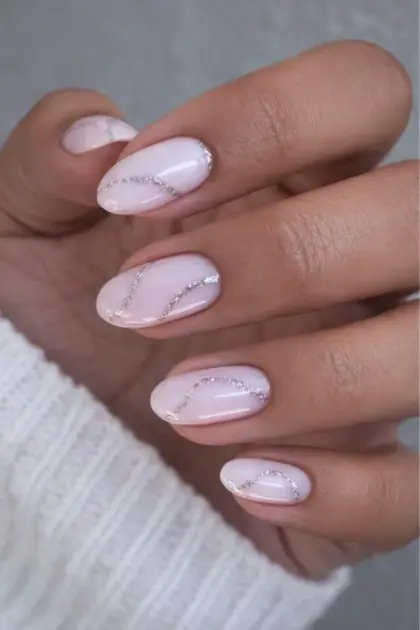 22 Simple Glitter Nail Designs That Look Elegant and Easy to Copy — GlowNailDesigns
