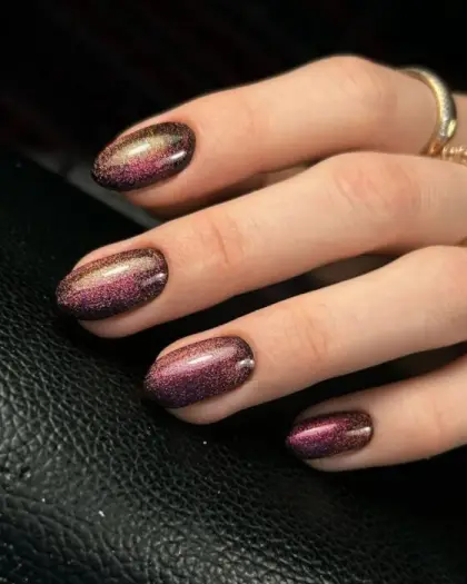 25 Short Glitter Nail Ideas That Make Small Nails Shine — GlowNailDesigns