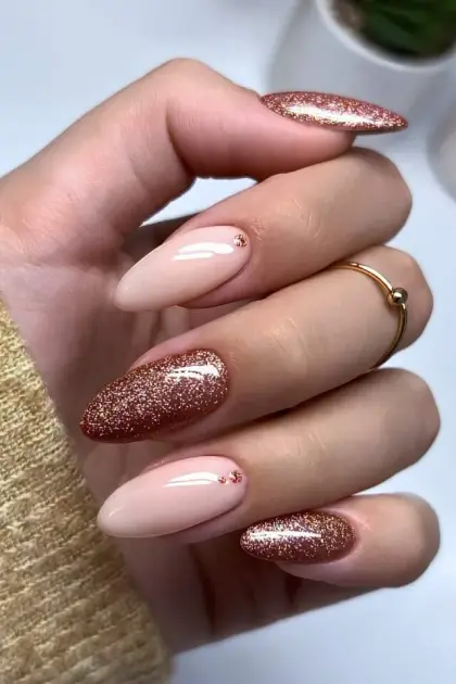 20 Classy Glitter Nails for Weddings, Parties, and Special Events — GlowNailDesigns