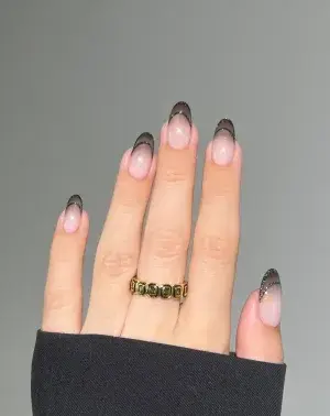 30 Cute Black Nail Ideas for Short Nails You'll Want to Try — GlowNailDesigns