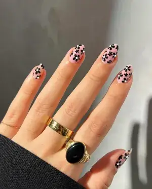 25 Trendy Black Nail Designs That Make a Bold Statement — GlowNailDesigns