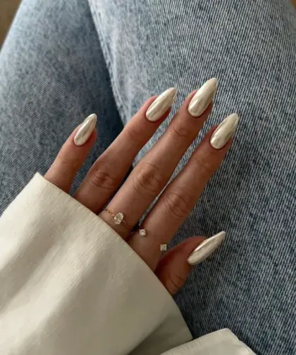 20 Classy Nude Acrylic Nail Ideas for an Elegant Minimalist Style — GlowNailDesigns